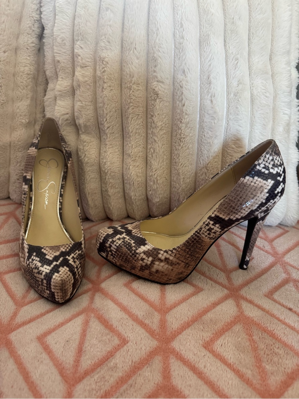 Jessica Simpson Brown Snake-Print Platform Pumps